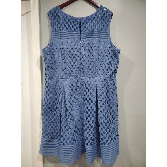Lane Bryant Blue Sleeveless Geo Eyelet Lace Mesh A Line Fit & Flare Dress Sz 24 - Picture 2 of 16